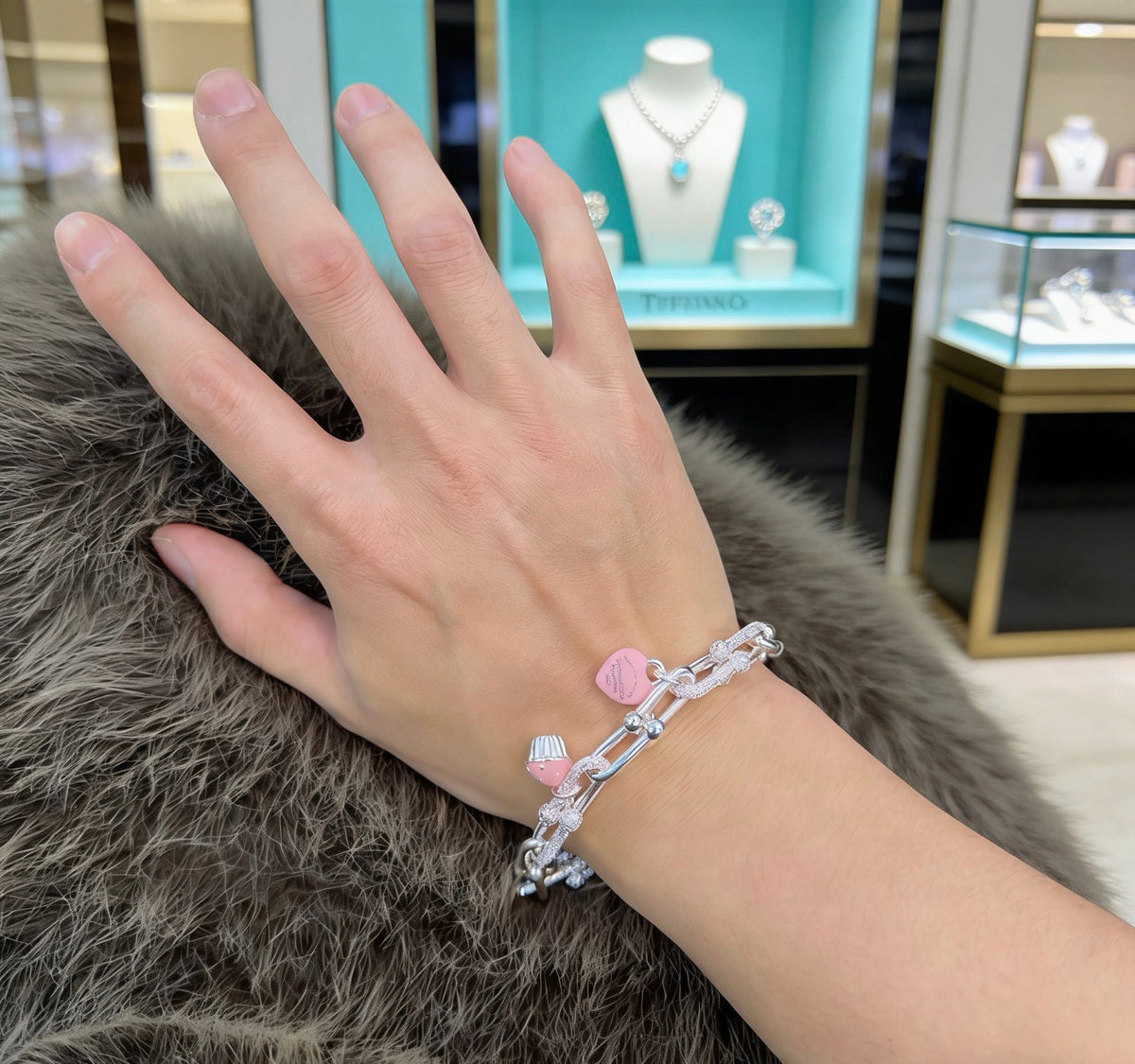 Signature Motif Bracelet in Silver-Tone – Vintage Detail – Design 97 detail view