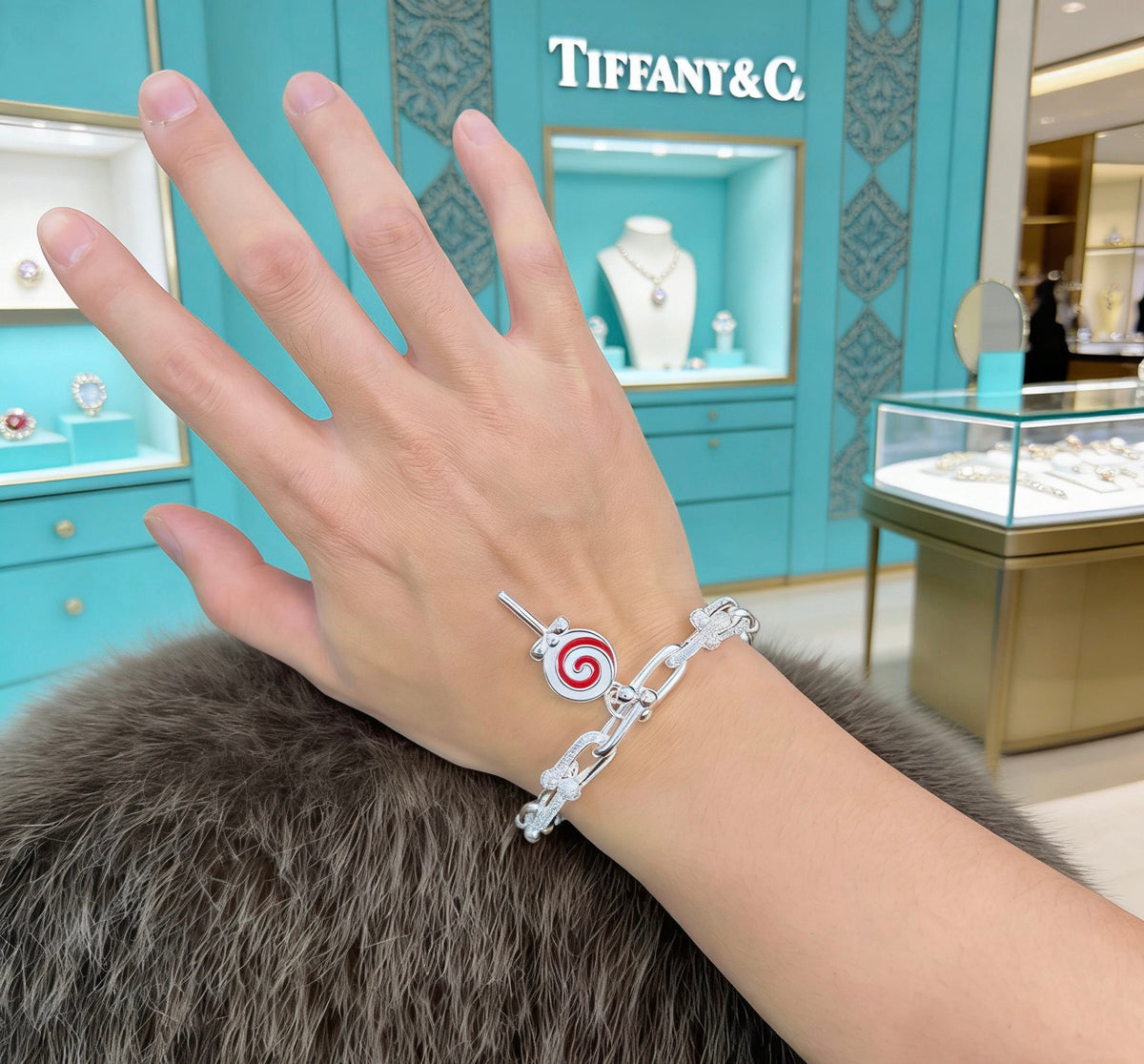 Signature Motif Bracelet in Silver-Tone – Vintage Detail – Design 96 styled product view