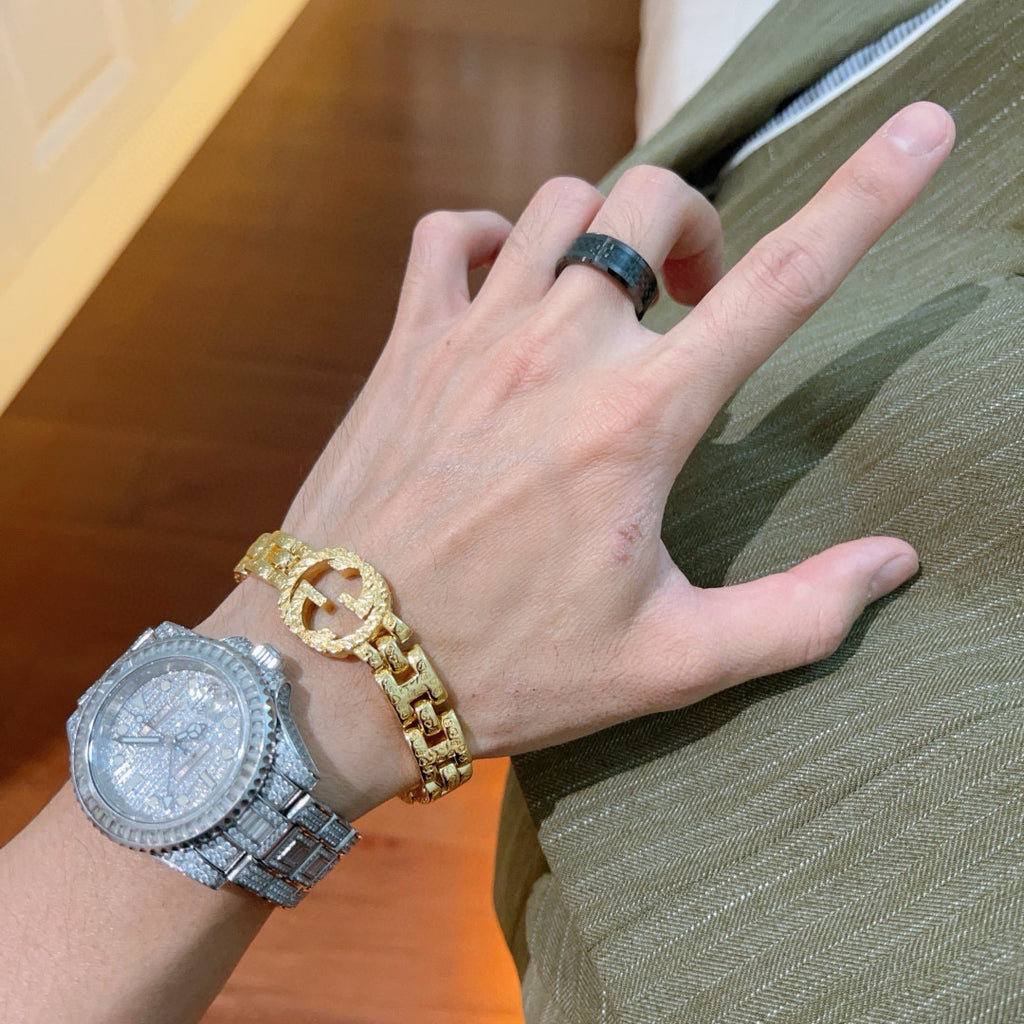 Double-G Emblem Statement Ring in Polished Metal-Tone – Design 012 detail view