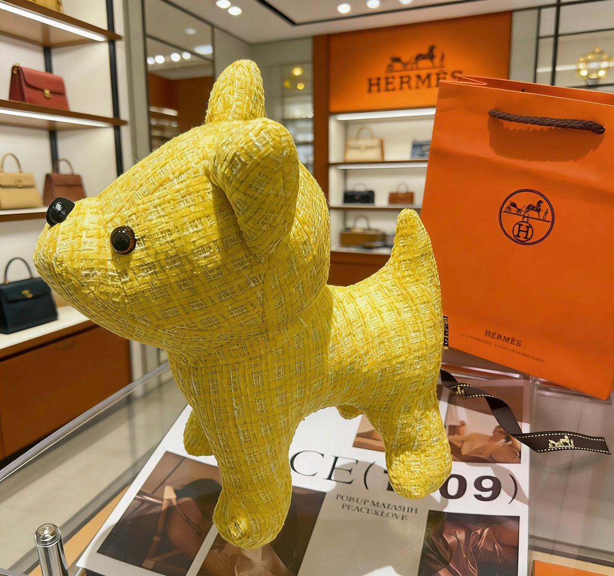 Horse Plush Figure – Design 007 side detail
