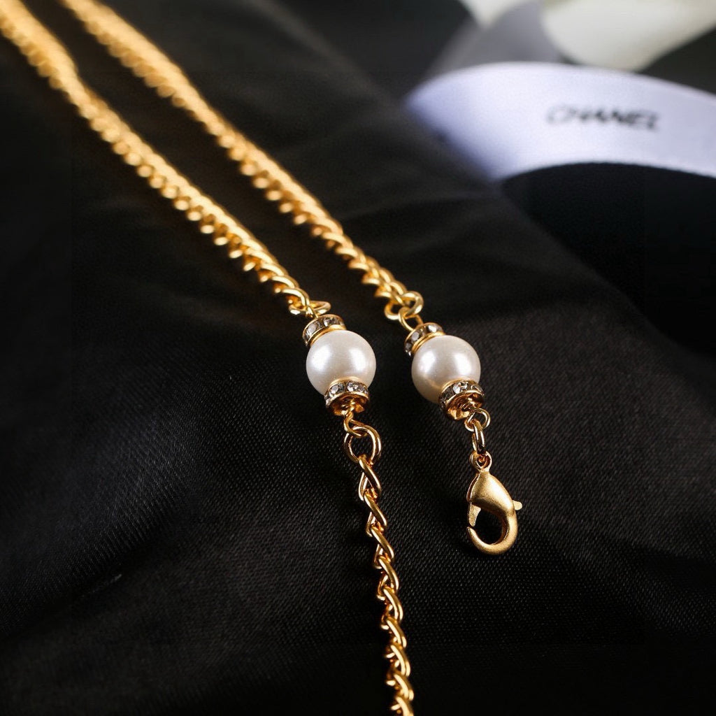 Double-C Emblem Pearl-Detail Pendant Necklace – Pearl Detail – Design 135 side detail