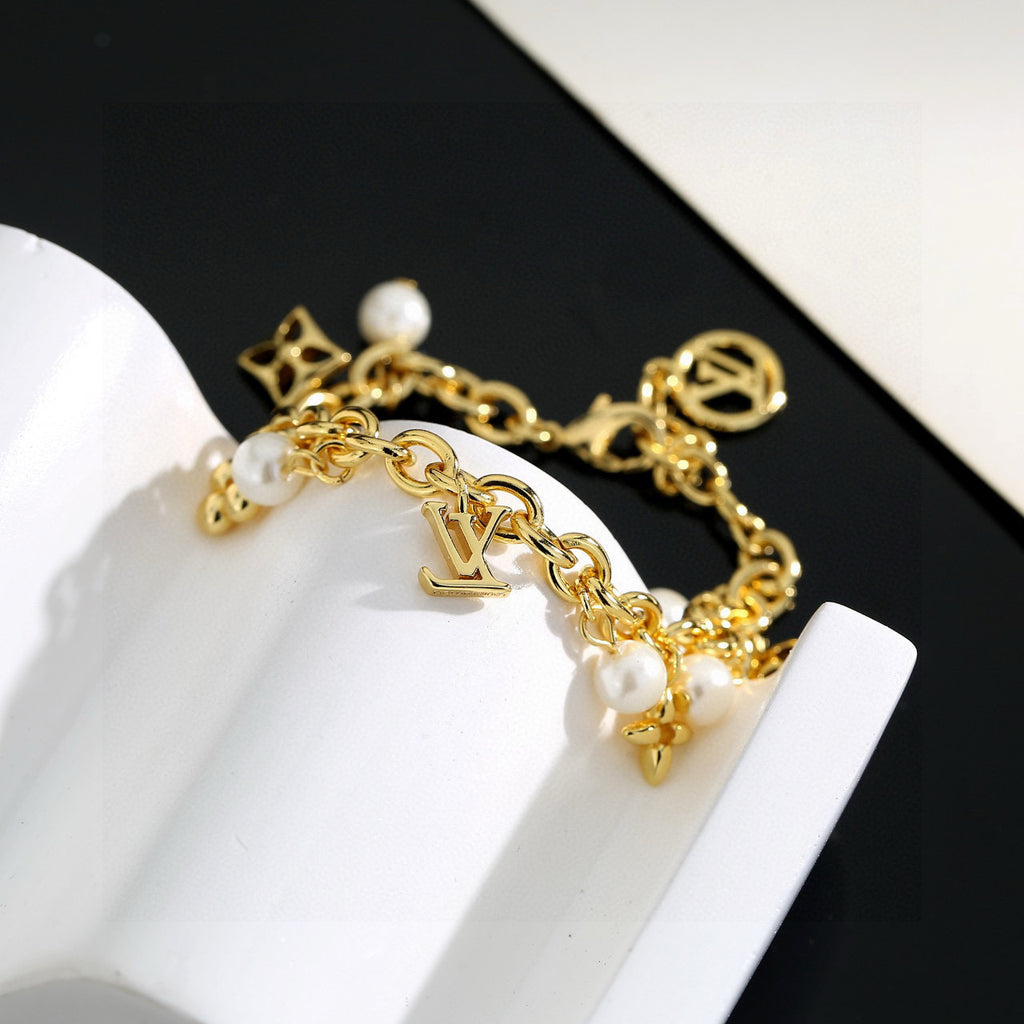 Letter Emblem Bracelet in Polished Metal-Tone – Design 040 detail view
