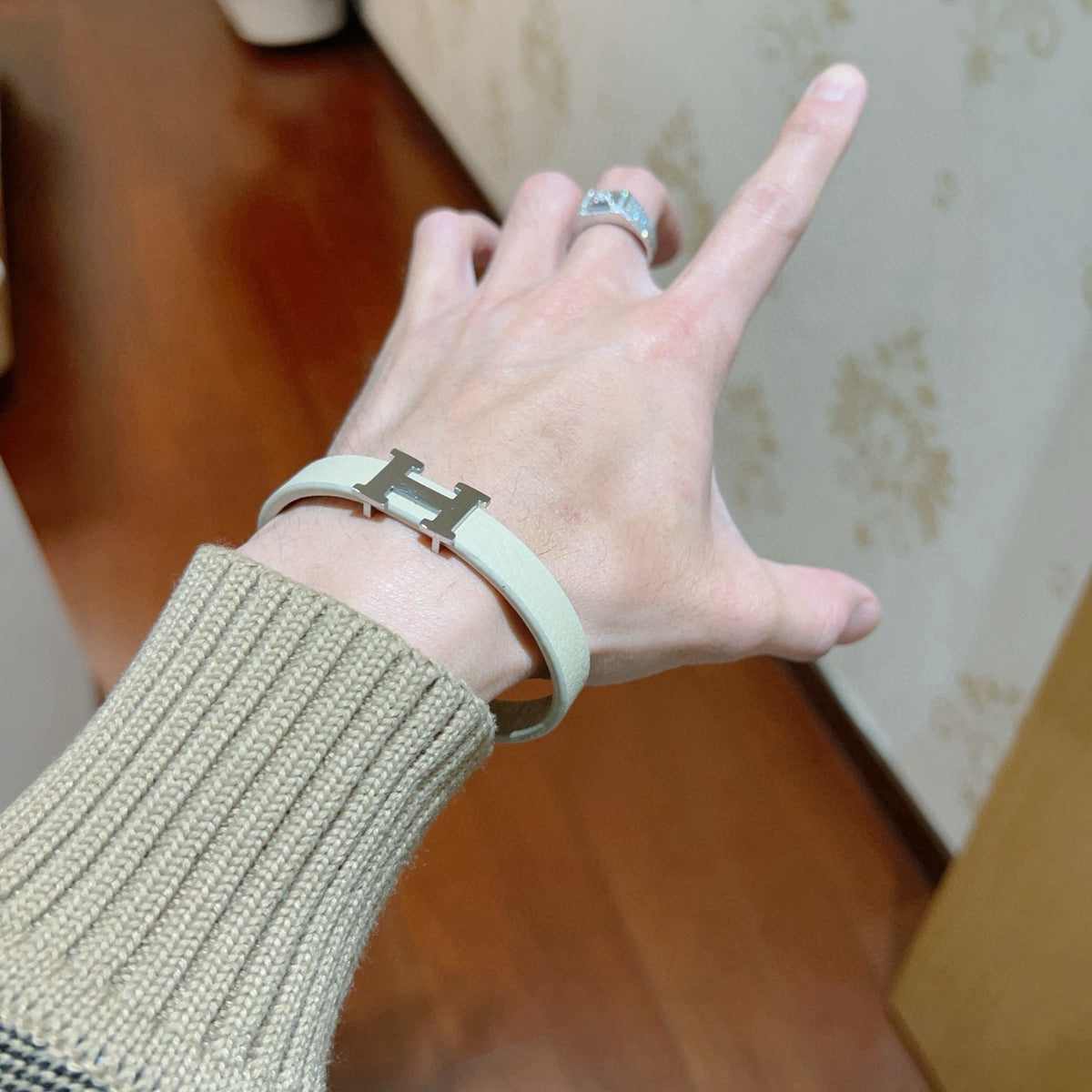 Horse Bangle in Gold-Tone – Design 044 main product view