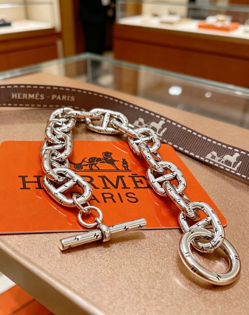 Horse Bracelet in Silver-Tone – Design 002 close-up detail