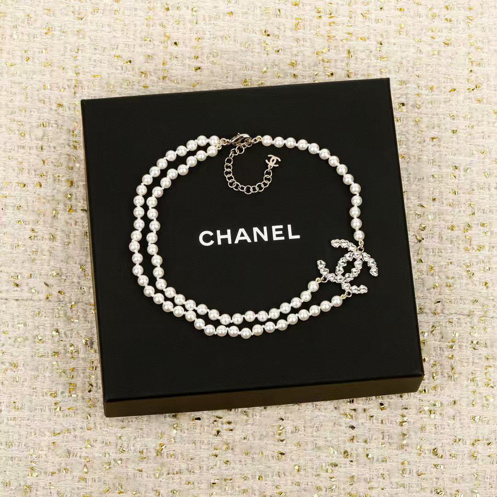 Pearl Pearl-Detail Pendant Necklace – Pearl Detail – Design 064 front product view