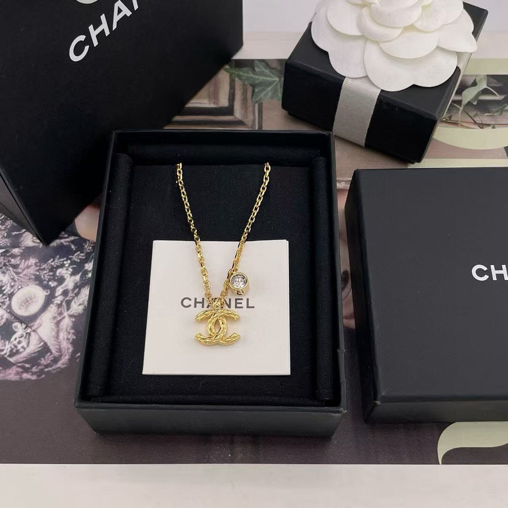 Double-C Emblem Pendant Necklace in Gold-Tone – Design 028 side detail