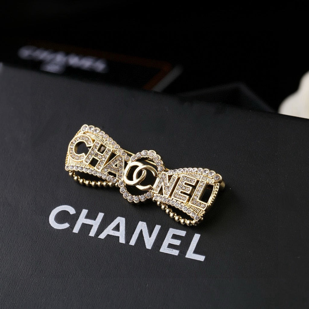Double-C Emblem Brooch in Polished Metal-Tone – Design 019 main product view