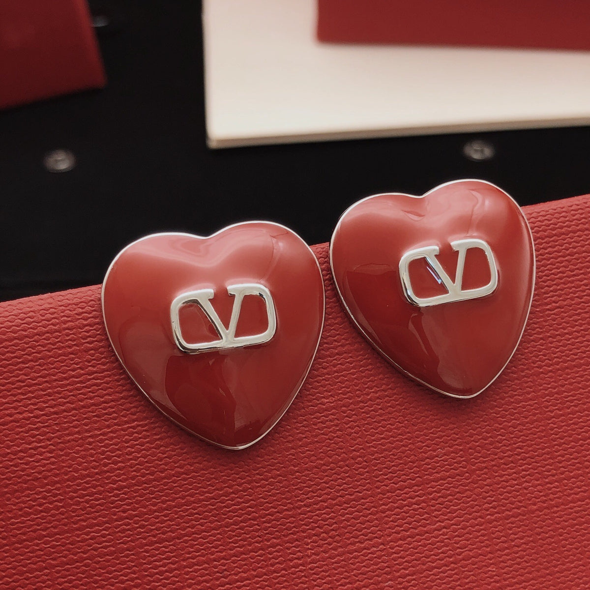 Heart Stud Earrings in Gold-Tone – Red – Design 02 front view