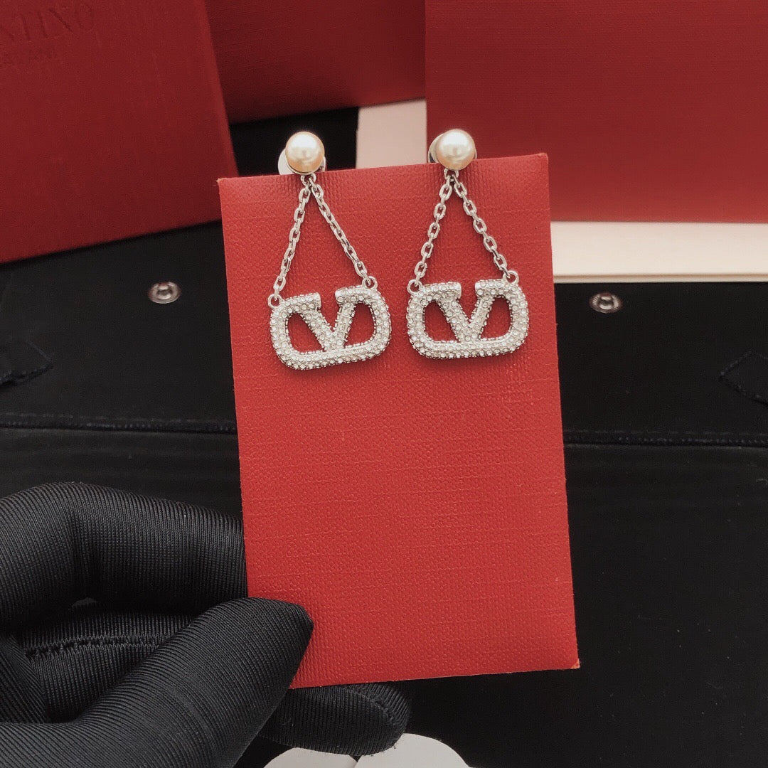Signature Emblem Crystal-Accent Stud Earrings – Design 19 detail view