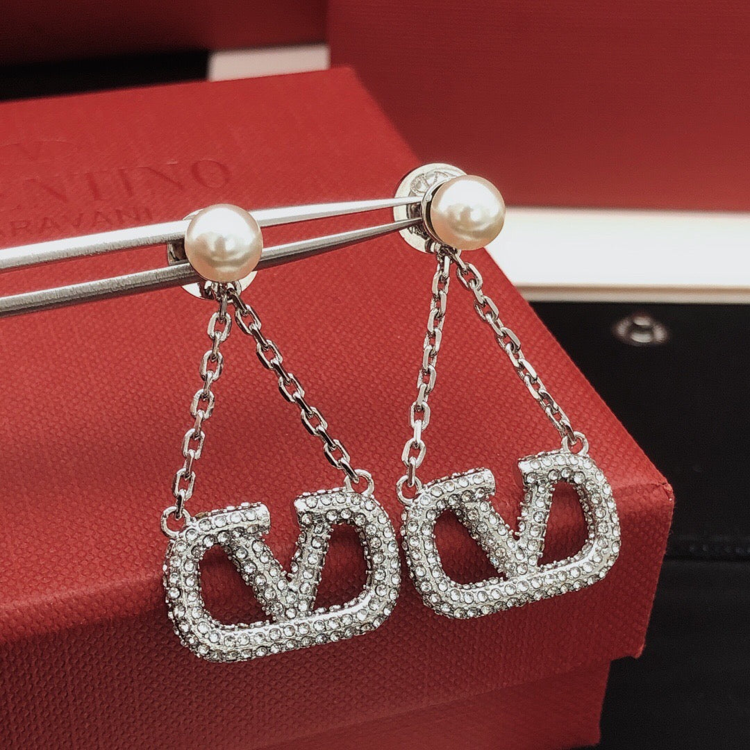 Signature Emblem Crystal-Accent Stud Earrings – Design 19 main product view