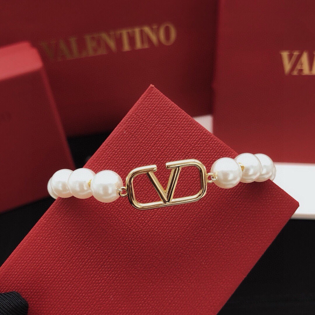Signature Emblem Bracelet in Gold-Tone – Design 11 main product view