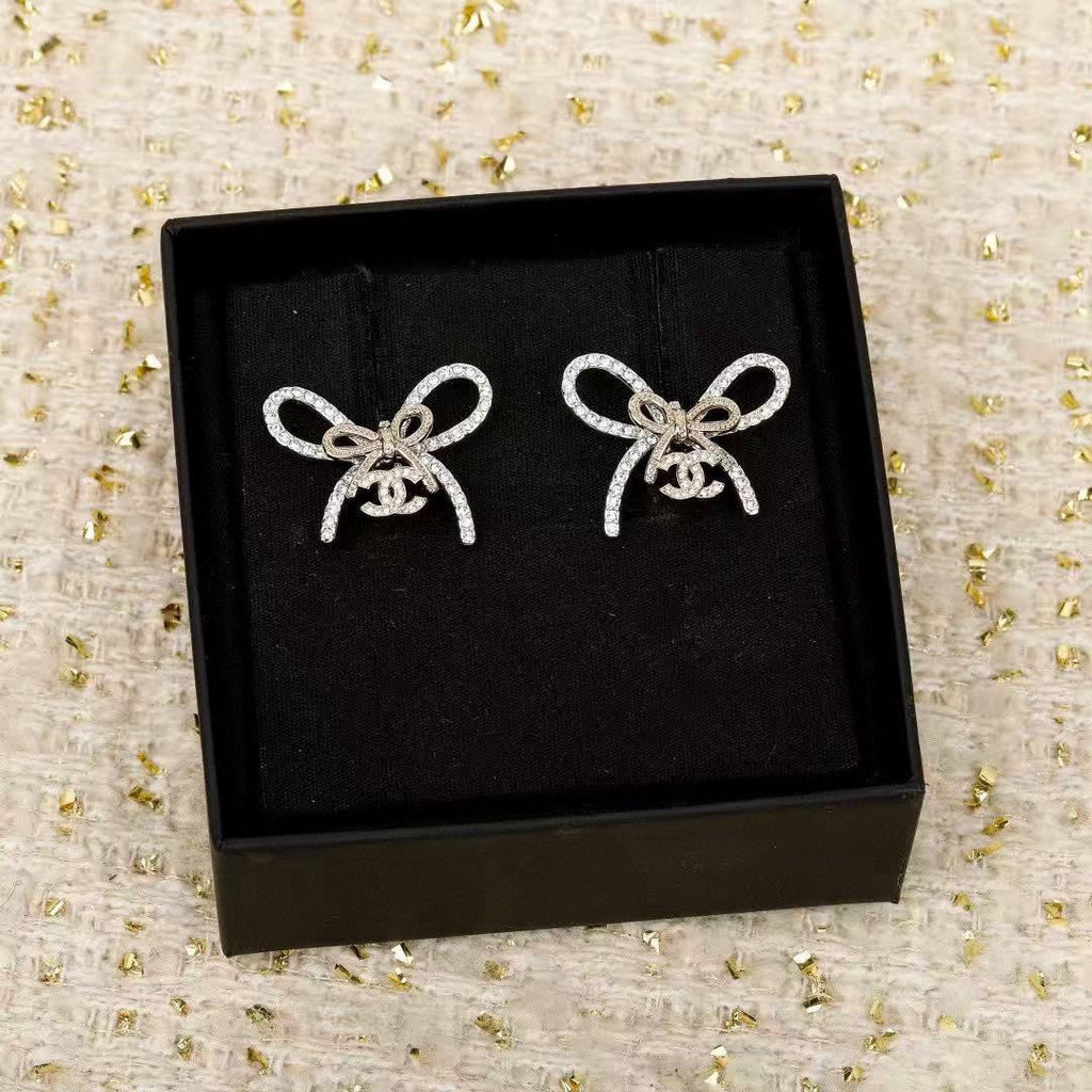 Double-C Emblem Stud Earrings in Polished Metal-Tone – Design 437 side detail