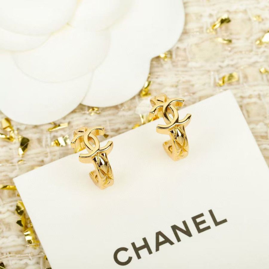 Double-C Emblem Stud Earrings in Gold-Tone – Design 049 main product view
