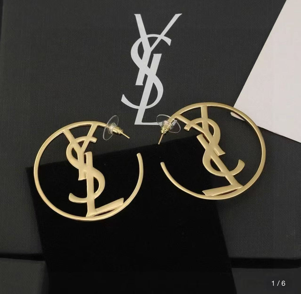 Geometric Emblem Brooch in Gold-Tone – Design 002 main product view