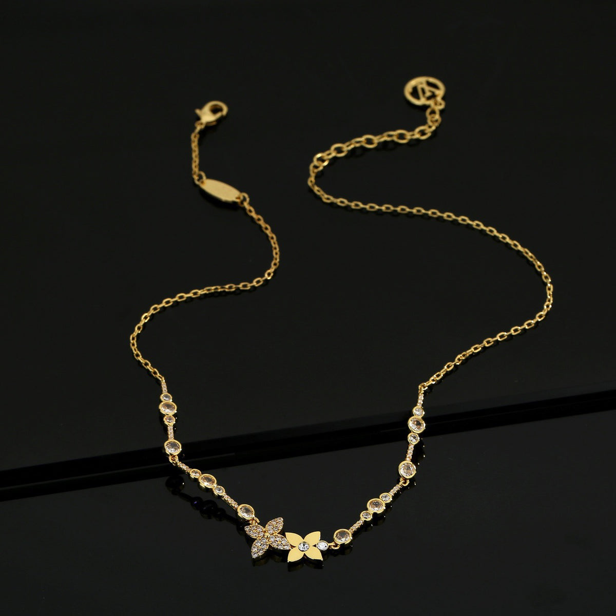 Floral Pendant Necklace in Gold-Tone – Design 008 side detail