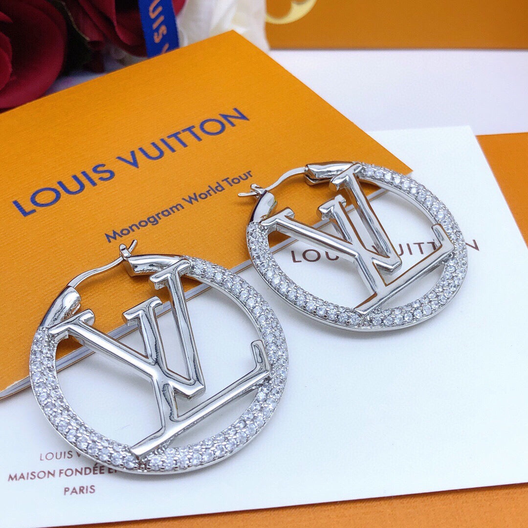 Round Statement Earrings in Silver-Tone – Silver Detail – Design 003 close-up detail