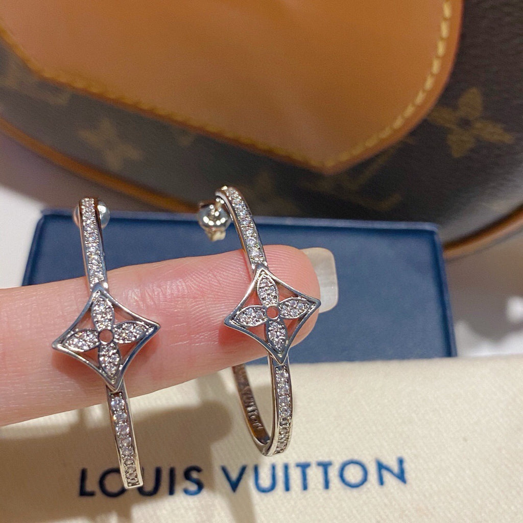Round Statement Earrings in Silver-Tone – Silver Detail main product view