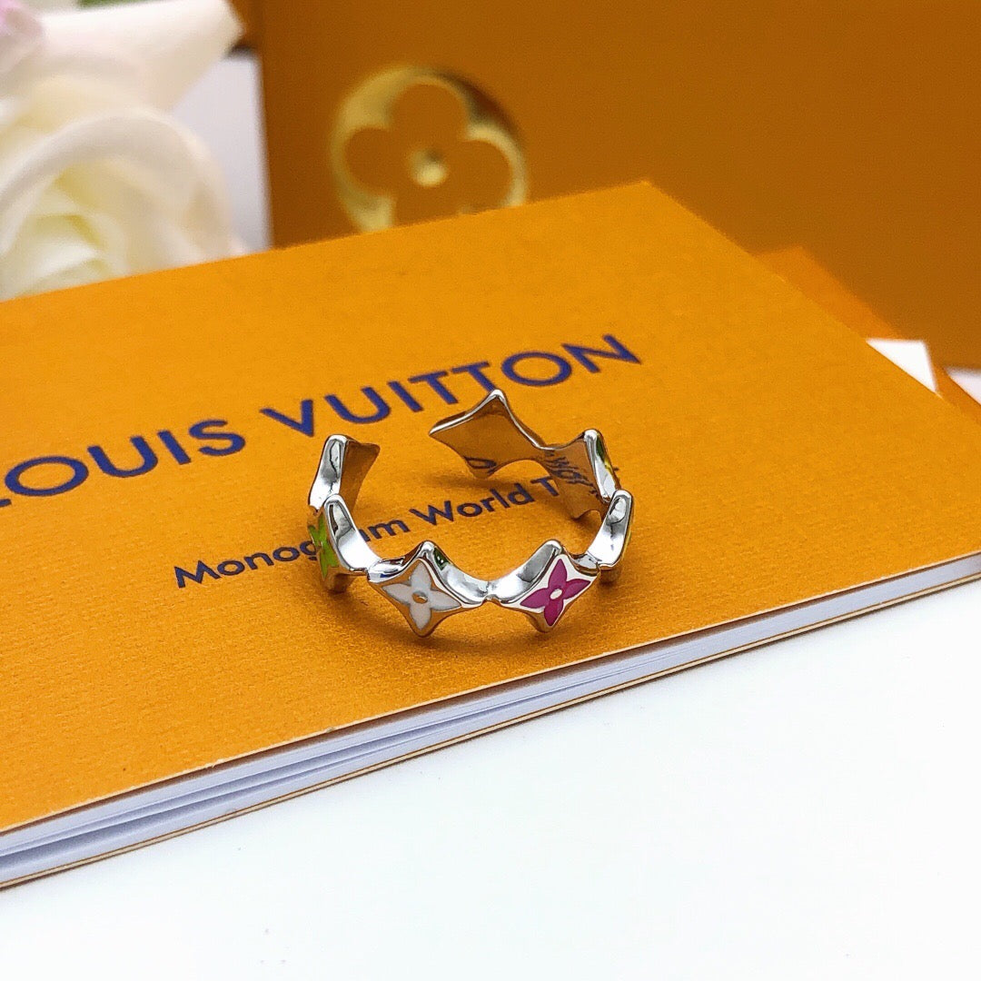 Geometric Emblem Statement Ring in Gold-Tone – Design 005 main product view