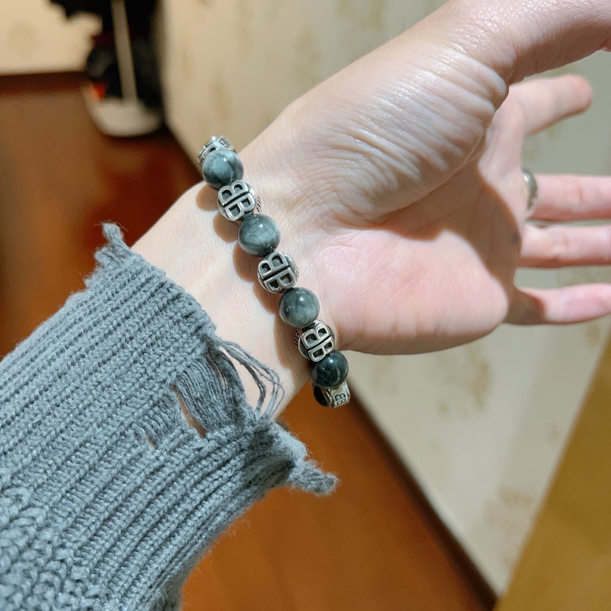 Geometric Emblem Bracelet in Polished Metal-Tone – Vintage Detail – Design 004 side detail