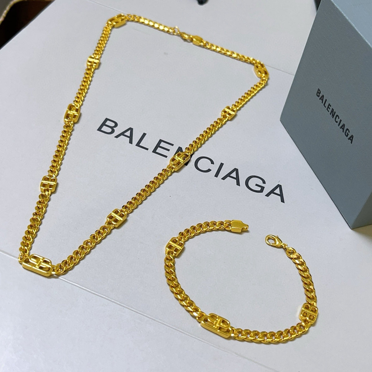 Geometric Emblem Bracelet in Polished Metal-Tone – Design 039 front product view