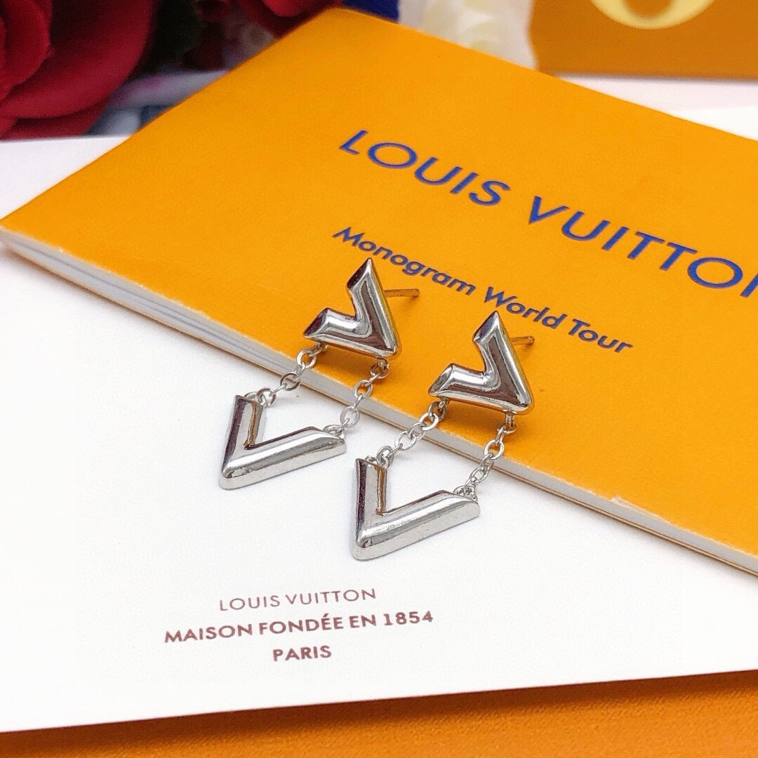Geometric Emblem Stud Earrings in Gold-Tone – Design 021 detail view
