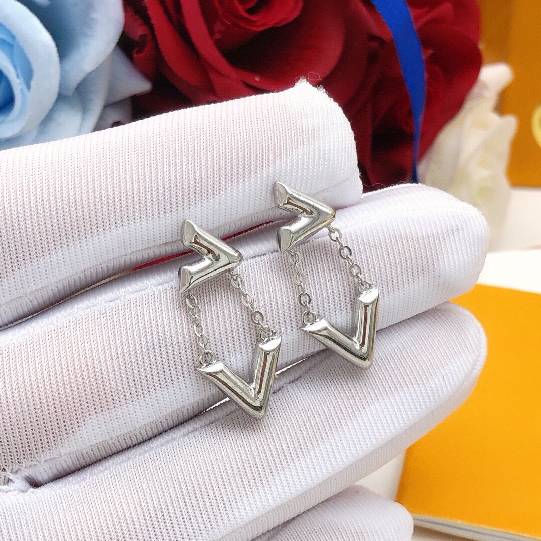 Geometric Emblem Stud Earrings in Gold-Tone – Design 021 side detail