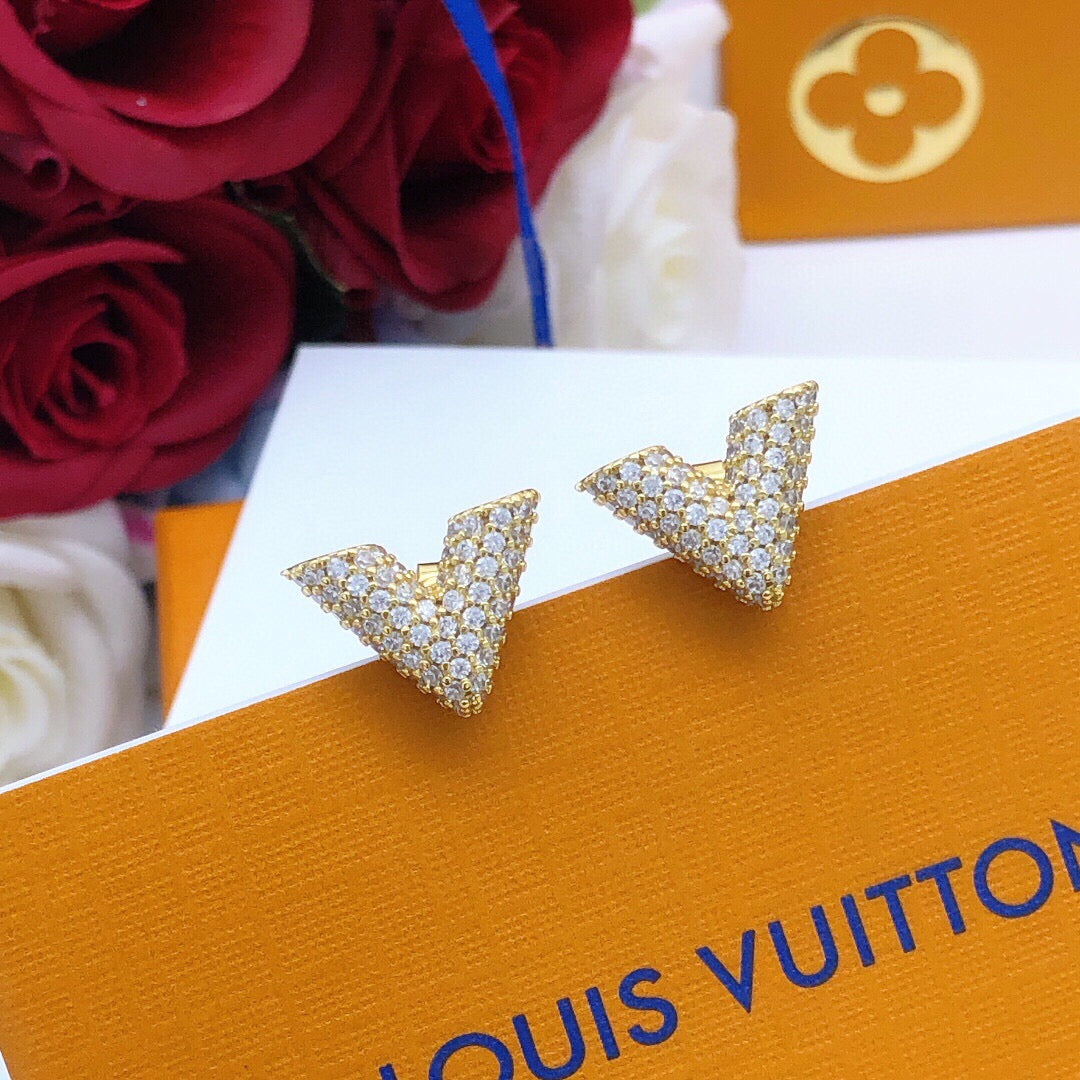 Geometric Emblem Fashion Accessory – Design 013 front product view