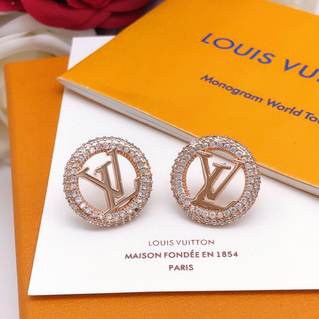 Round Stud Earrings in Silver-Tone – Silver Detail – Design 003 main product view