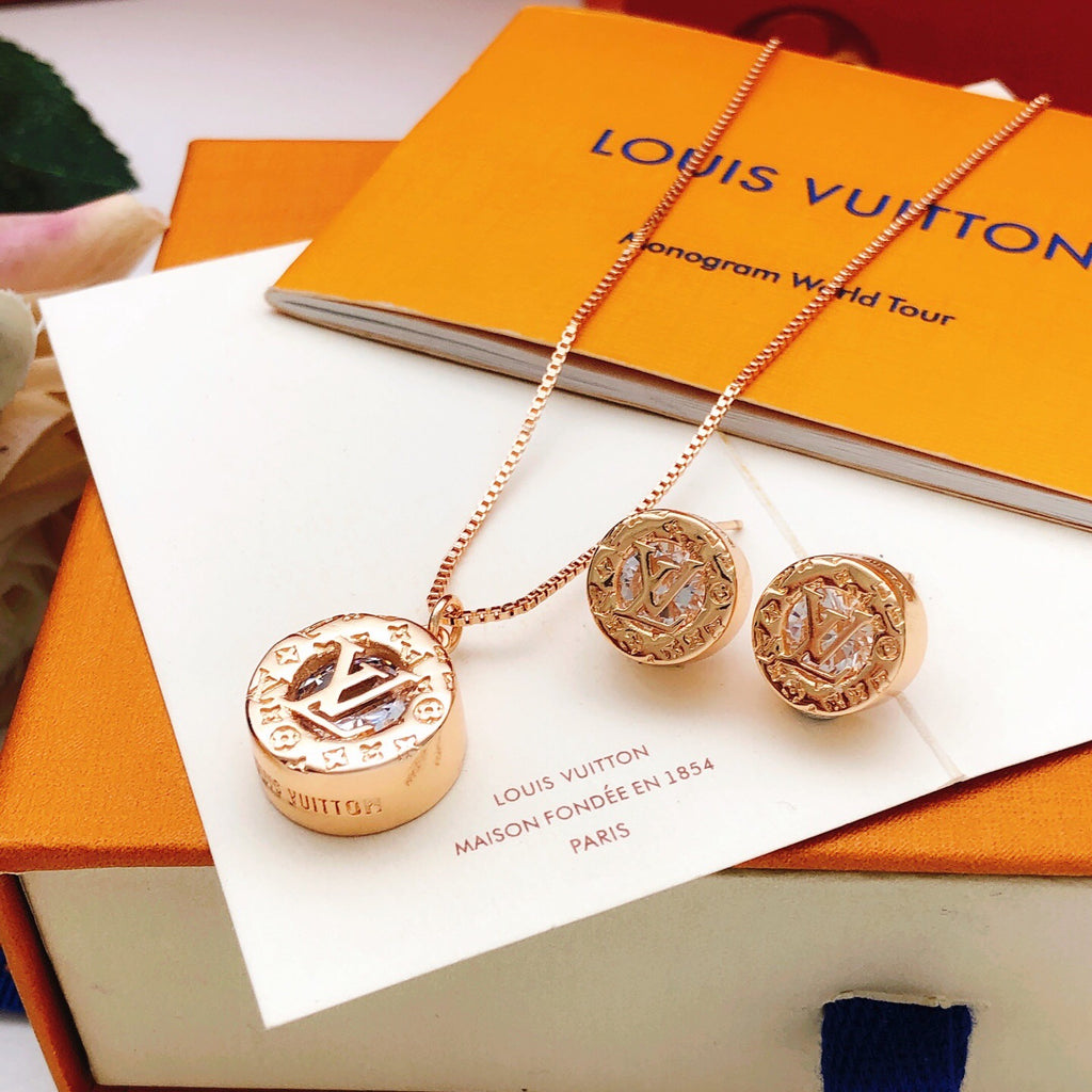 Round Stud Earrings in Rose-Gold-Tone – Rose Gold Detail styled product view