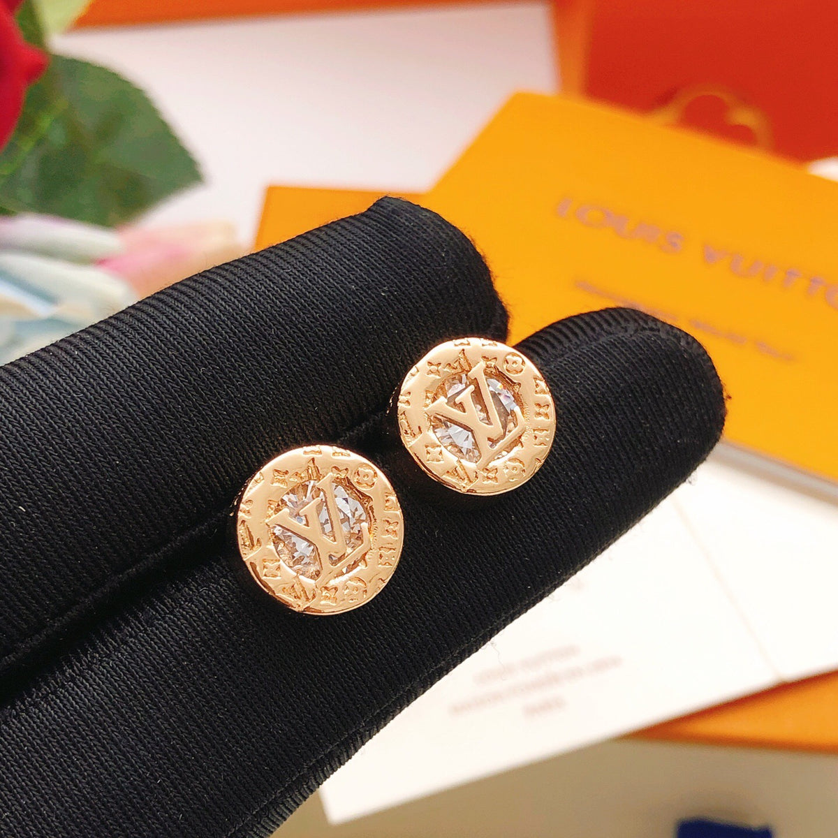 Round Stud Earrings in Rose-Gold-Tone – Rose Gold Detail main product view