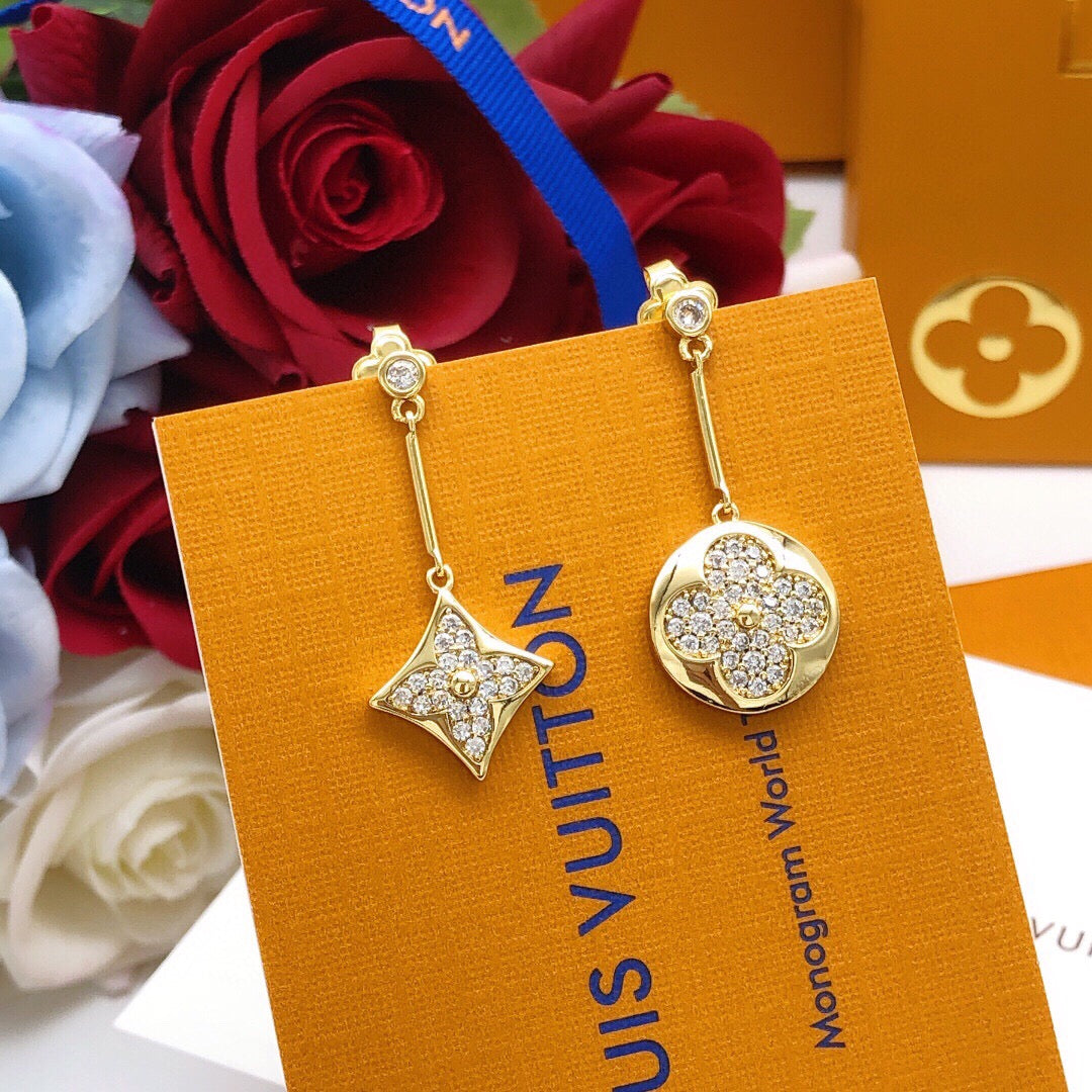 Geometric Emblem Stud Earrings in Gold-Tone – Design 019 close-up detail