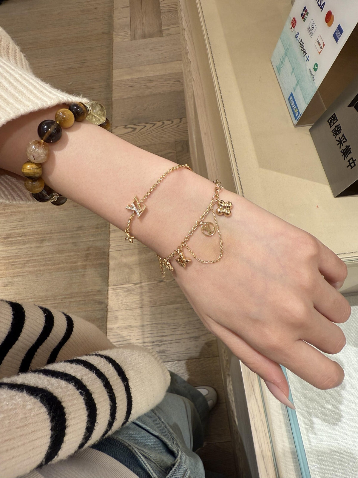 Floral Bracelet in Gold-Tone – Design 010 front product view