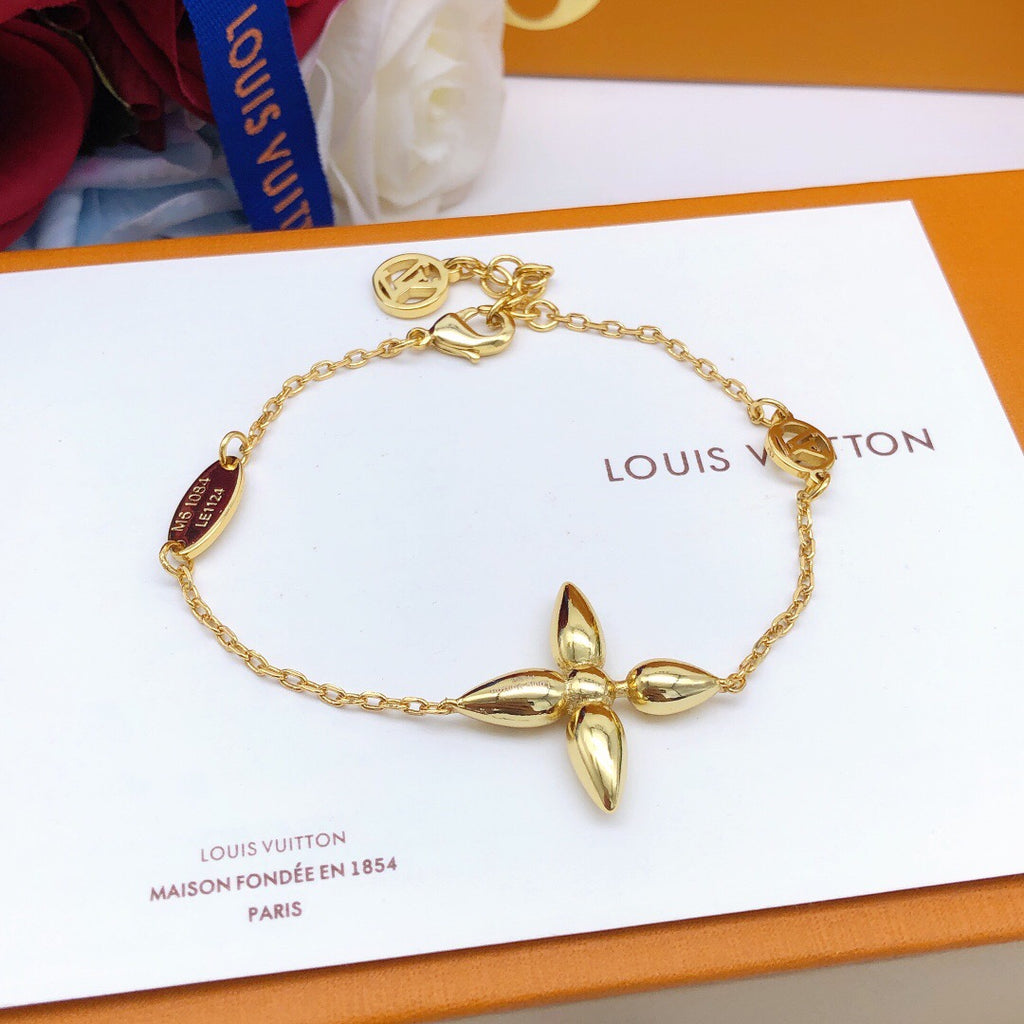 Geometric Emblem Bracelet in Gold-Tone – Design 051 main product view