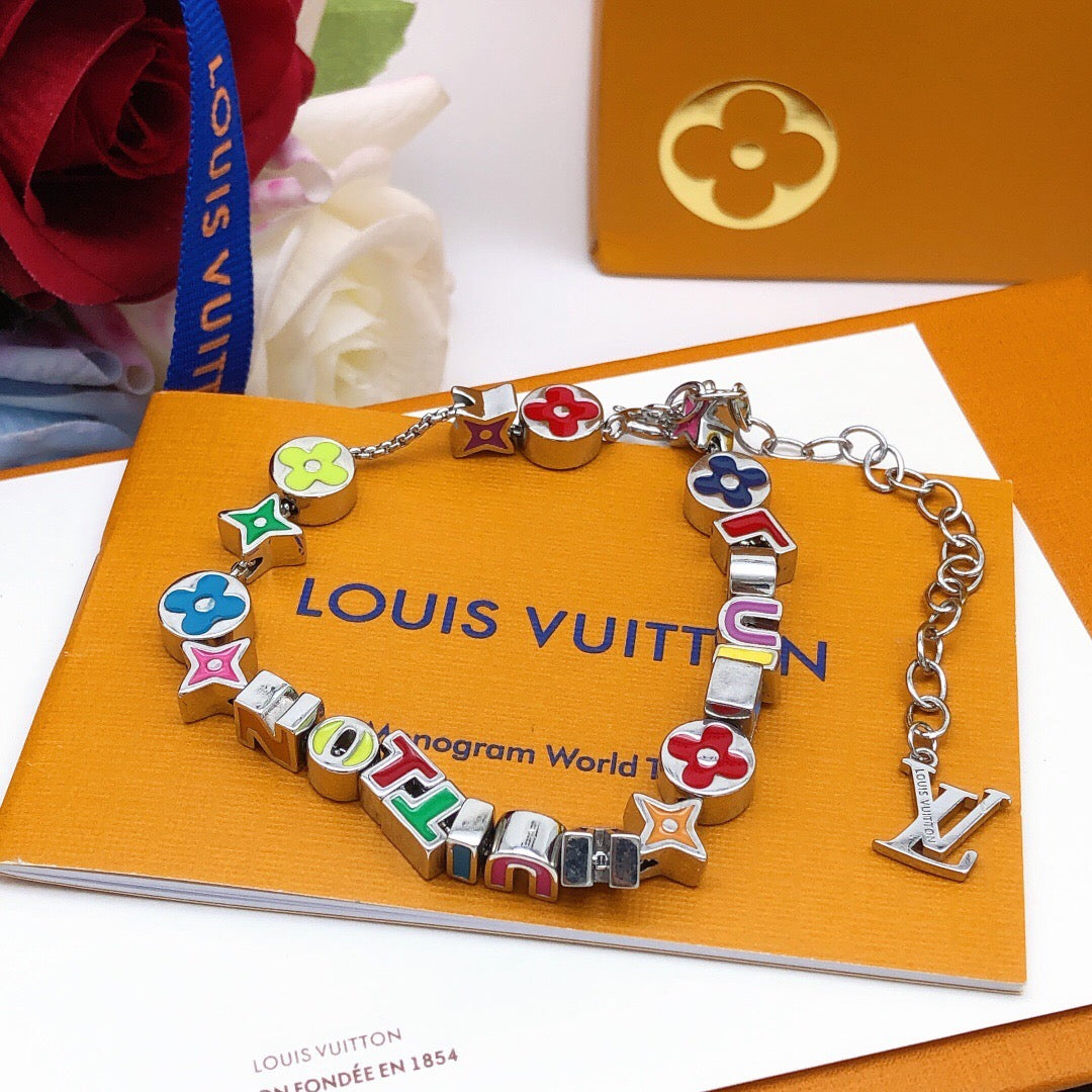 Letter Emblem Bracelet in Gold-Tone – Design 002 close-up detail