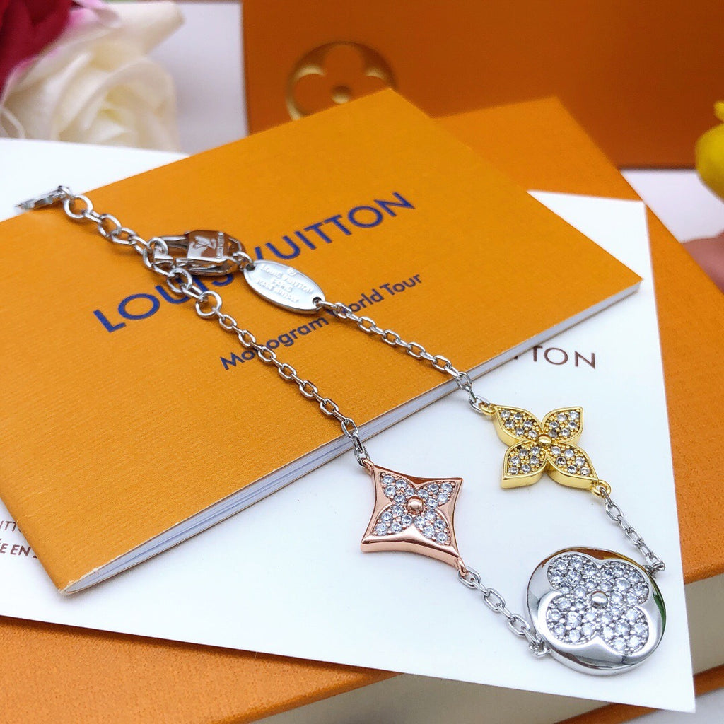 Geometric Emblem Fashion Accessory – Design 011 front product view