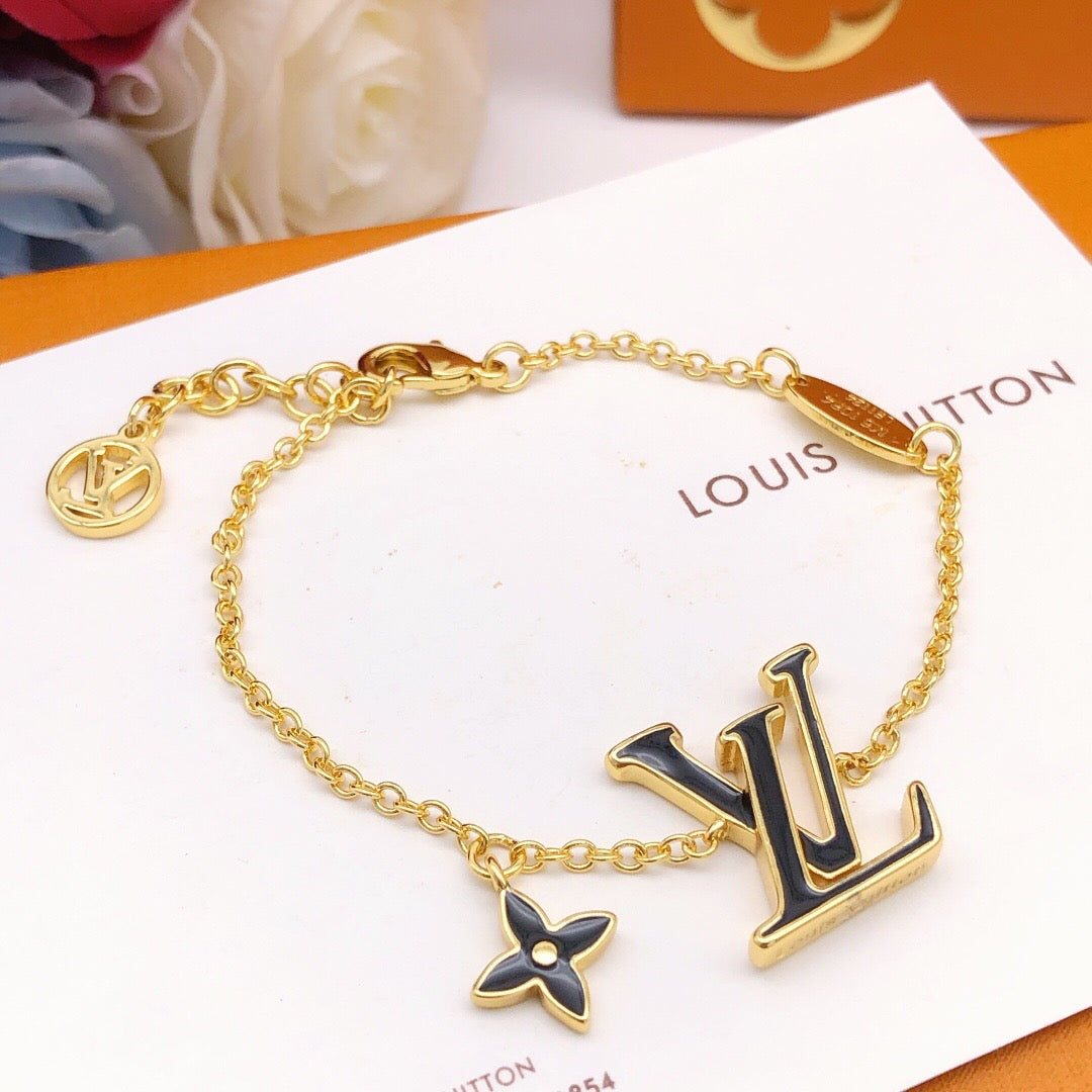 Geometric Emblem Bracelet in Gold-Tone – Black Detail – Design 004 side detail