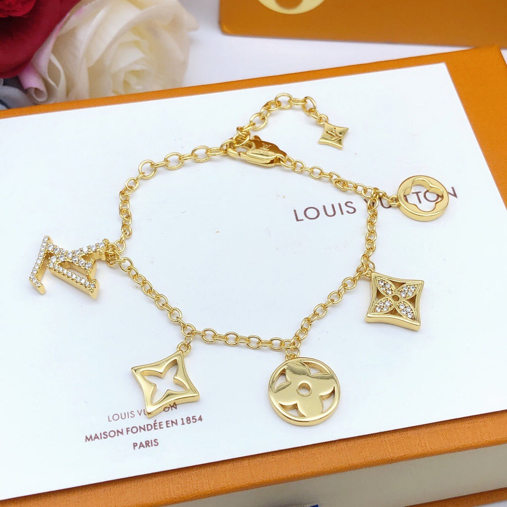 Geometric Emblem Bracelet in Gold-Tone – Design 035 detail view