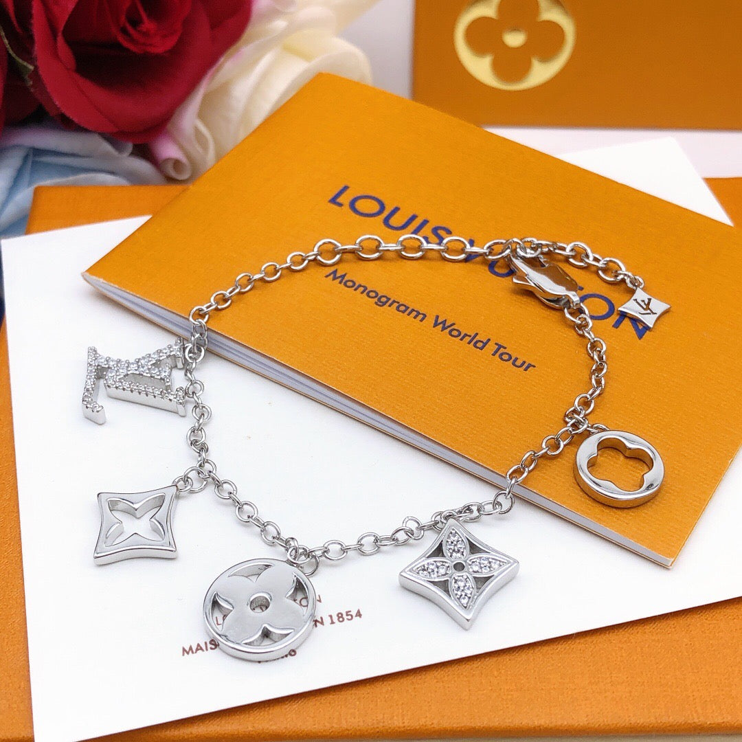 Geometric Emblem Bracelet in Silver-Tone – Silver Detail – Design 013 main product view