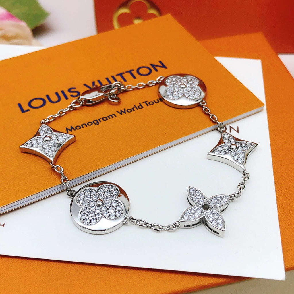 Geometric Emblem Bracelet in Silver-Tone – Silver Detail – Design 011 main product view