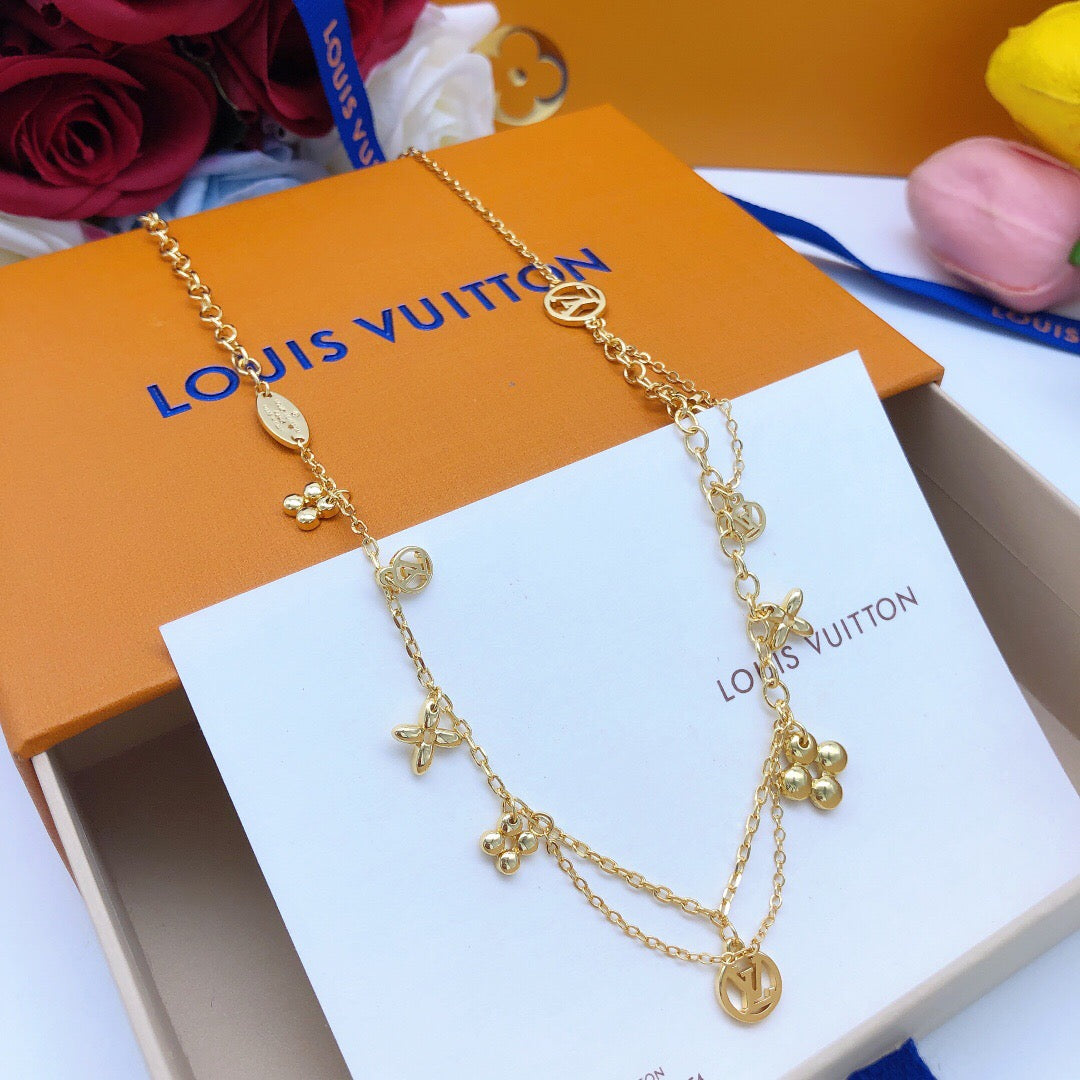 Floral Bracelet in Gold-Tone – Design 009 main product view