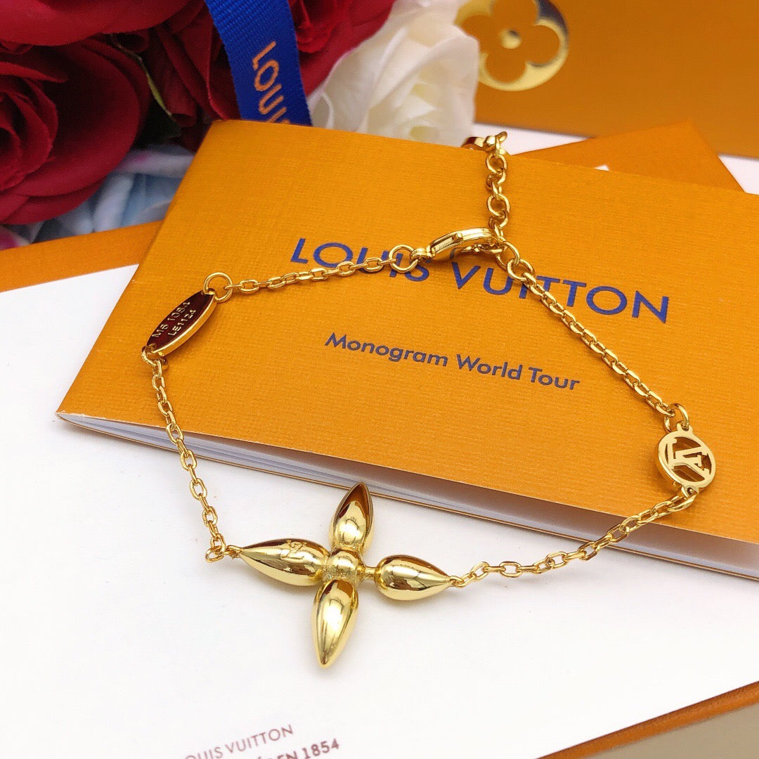 Geometric Emblem Bracelet in Gold-Tone – Design 030 front product view