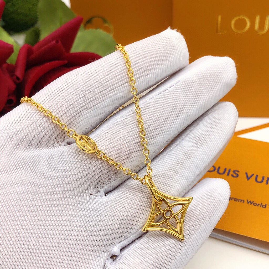 Geometric Emblem Pendant Necklace in Gold-Tone – Design 035 close-up detail