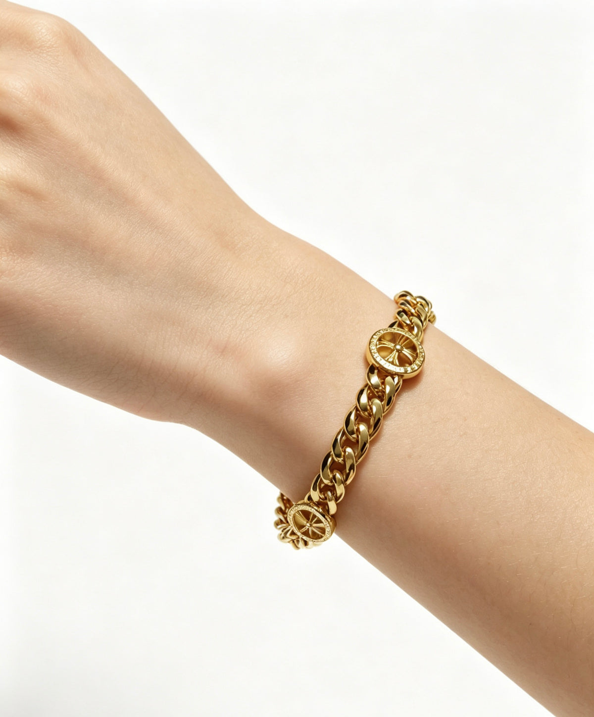 Cross Cuban-Link Bracelet in Antique Silver-Tone – Cuban Link – Design 16 detail view