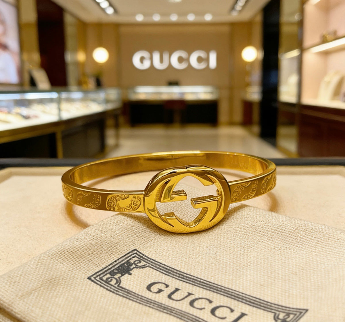 Double-G Emblem Bangle in Polished Metal-Tone – Design 009 side detail