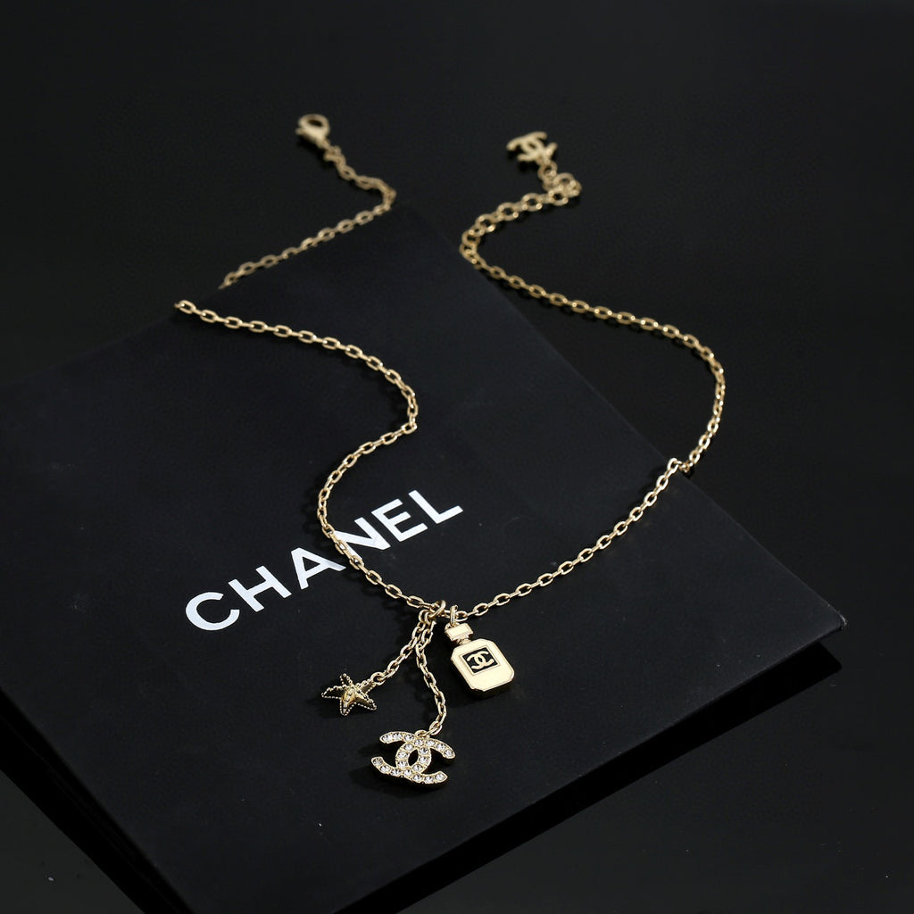 Double-C Emblem Pendant Necklace in Polished Metal-Tone – Design 009 detail view