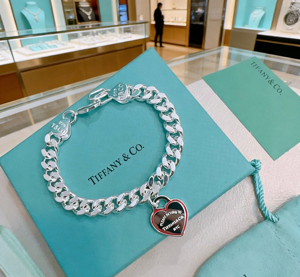 Signature Motif Bracelet in Silver-Tone – Vintage Detail – Design 23 main product view