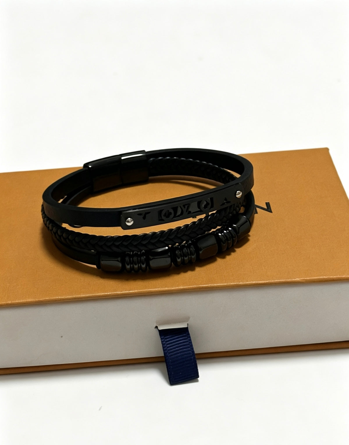Chain Bangle in Silver-Tone – Blue Detail – Design 005 side detail