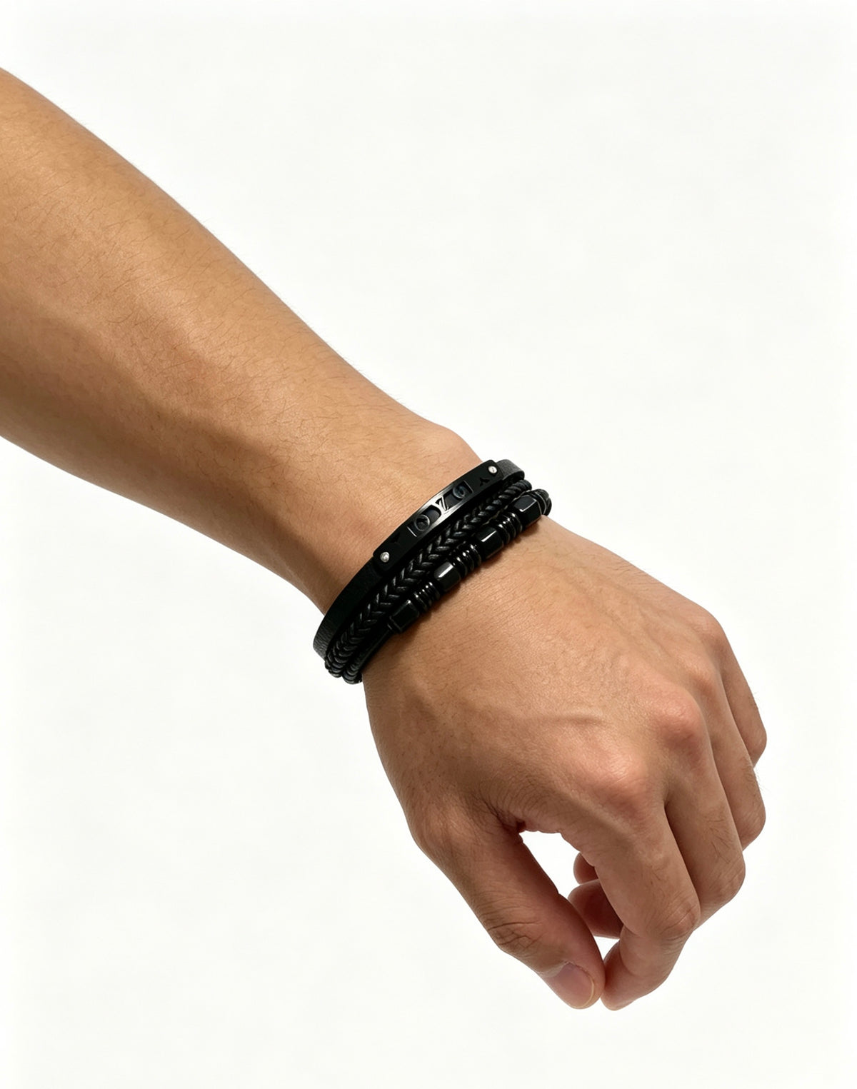 Chain Bangle in Silver-Tone – Blue Detail – Design 005 styled product view