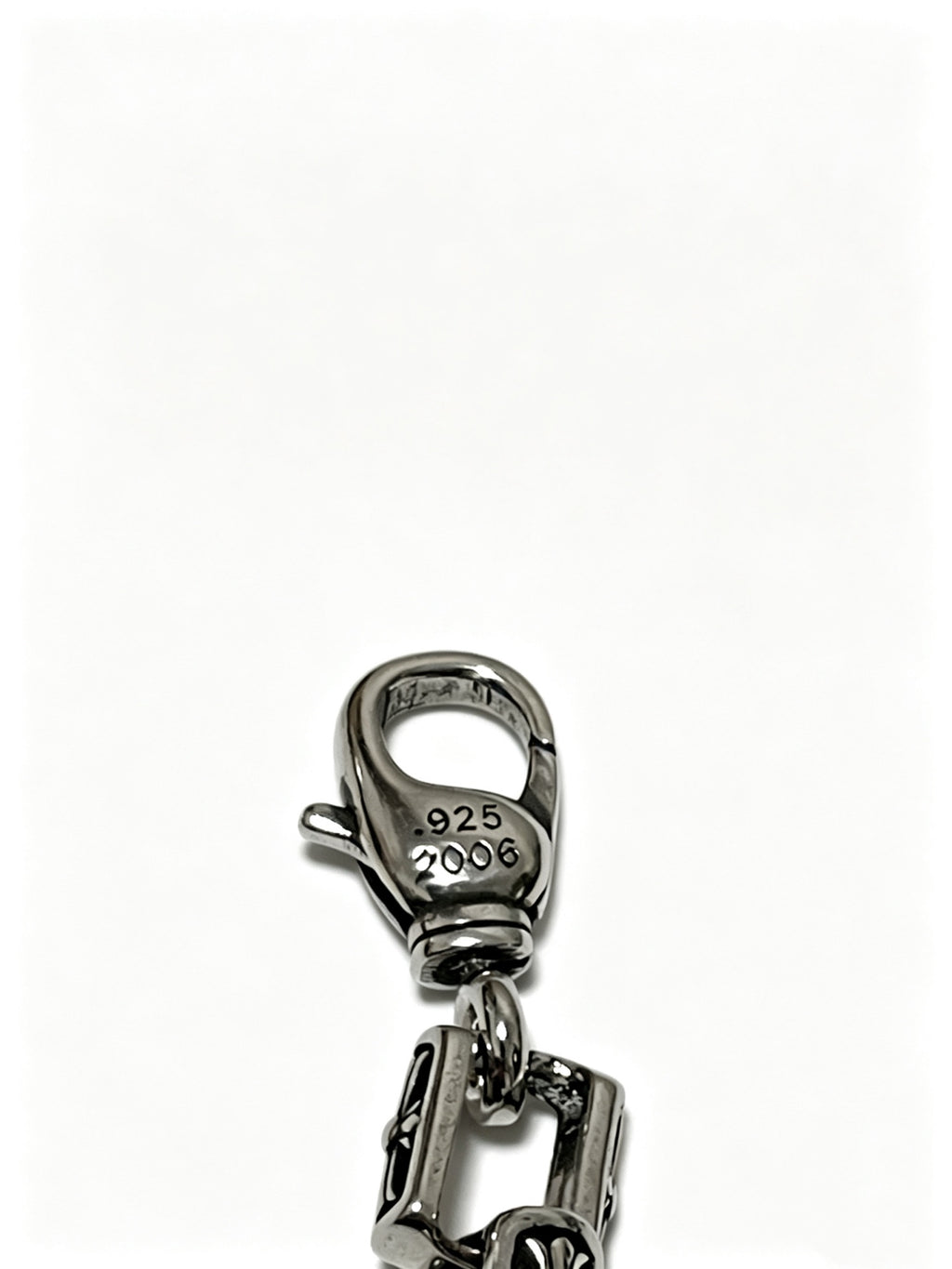 Signature Emblem Bracelet in Polished Metal-Tone – Design 016 close-up detail