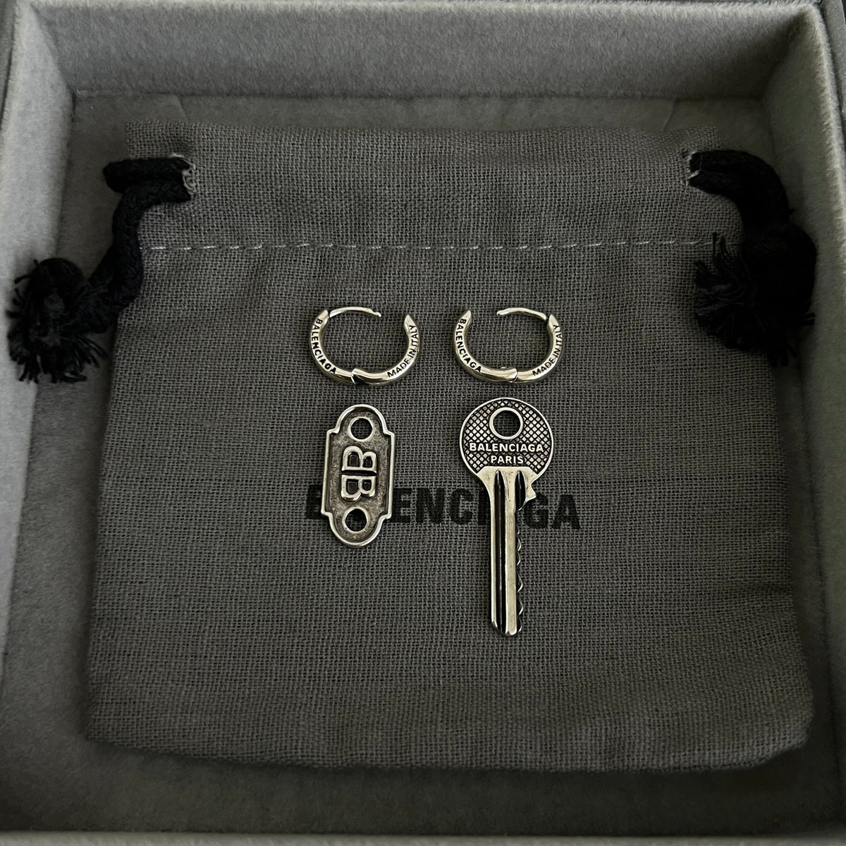 Ring Motif Statement Earrings in Polished Metal-Tone – Design 002 detail view